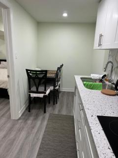 B02 luxurious suite - Mississauga - 2