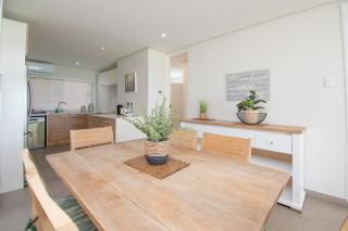 1 Bronze Beach Umhlanga Rocks - 2