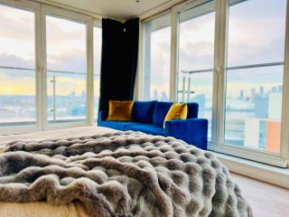 Luxury Stay with Stunning Views in Prime Location - Perfect for Business or Leisure - Londra - 9