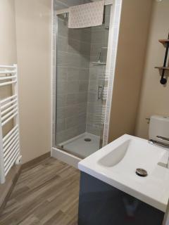 superbe grand studio tout confort avec exterieur - Poussan - 3