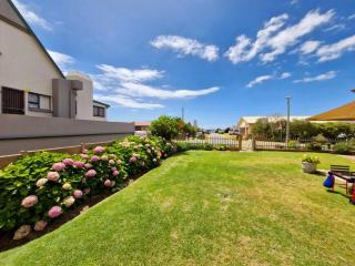 Self-Catering 4 Bedroom House - 4