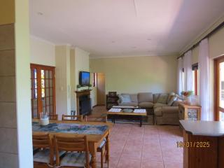Clarens Butterfly Villa - Clarens - 8