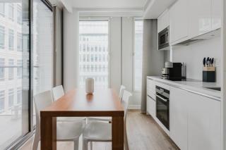 Blueground Covent Garden doorman balcony LON-571 - 4