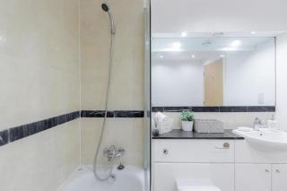 Contemporary 1-Bedroom Apartment Near Tower Bridge & London Bridge -Ideal for Extended Stays - Londra - 4