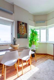 Elevated Elegance Mesmerizing Seaside Penthouse - Parede - 1