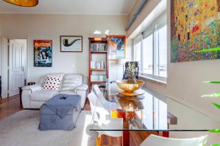 Elevated Elegance Mesmerizing Seaside Penthouse - Parede - 6