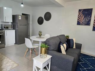 Cozy & Cute Beach Apt Rodney Bay - Rodney Bay Village - 0