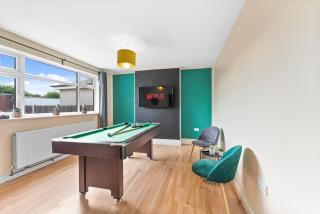 Stylish 5 Bed in Peak District Gem - Games Rooms - 0