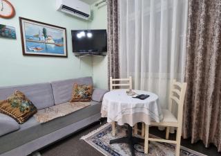 Edis's Corner - Tirana - 2