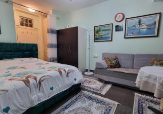 Edis's Corner - Tirana - 6