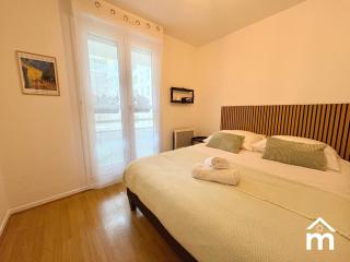 Paris Bercy with car park by Melvane - 8