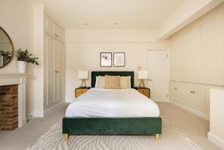 The Chelsea Nest - Stylish 2BDR with Balcony - Londra - 0