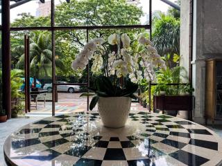 Apt Sudirman Suite 3BR With Infinity Pool & Netflix - Jacarta - 4