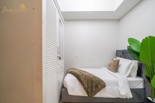Sea & Sunset View 2Bhk 5pax - 9