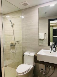 Savvy Suites Combined 5BR near Okada - 1