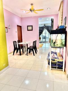 iLham Homestay - Kangar - 5