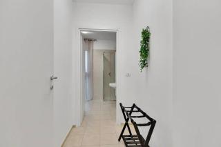 10 min from Milan Linate-Private garage - Milan - 1