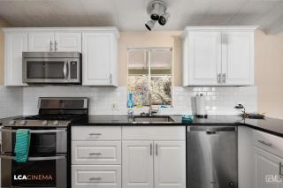 Scenic Lake House & Dog Friendly - Wofford Heights - 1