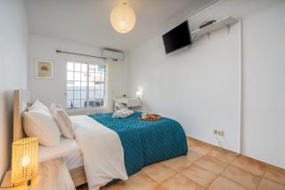 HostWise - Bright & Cozy House with Terrace - Conceição - 5
