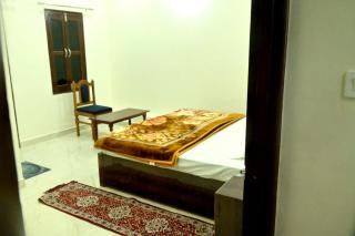 Janki paying guest house - Ayodhya - 4