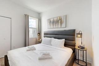 Spacious 5BR w Private Pool 15 Min to Disney - 4