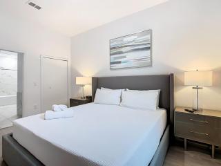 Cozy 5BR Poolside Retreat Near Disney and Universal - Davenport - 8