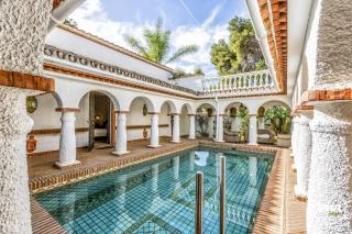 ViVi Homes - Villa Costabella Pool, Sauna, Garden & Beach - Marbella - 4