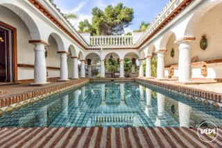 ViVi Homes - Villa Costabella Pool, Sauna, Garden & Beach - Marbella - 0