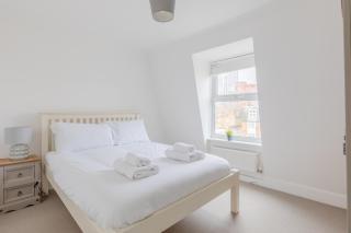 Charming 4BD Home 6 mins from Nine Elms Station - Londra - 2