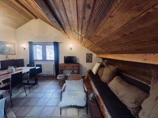 Charming chalet, 3 rooms, 6 to 8 persons, Meribel, Les Allues - 2