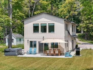 Dune View Cottage on Little Glen - Empire - 0