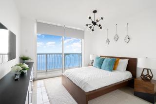 The Ocean Breeze Feel Better It in Our Condo - 8