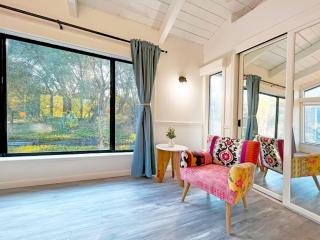 Modern Yosemite Cabin, 15min Bass Lake, Sleeps 8 - Oakhurst - 7
