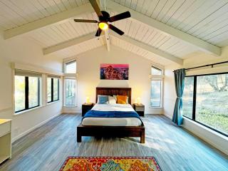 Modern Yosemite Cabin, 15min Bass Lake, Sleeps 8 - 4