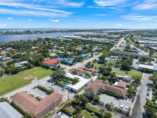 Studio With Pool in Lake Worth Near Beach - Lantana - 3