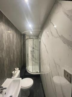 Triple Room near Train Station - Birmingham - 3