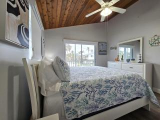 113 Gulfview Avenue - Fort Myers Beach - 2