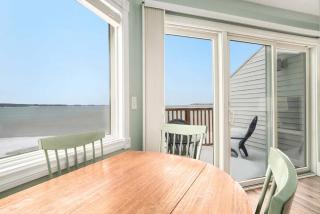 Beachside 325 Waterfront Condo - Traverse City - 0