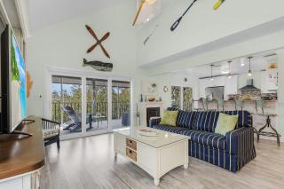 Close to Beach, Secluded Pier with Partial Bay Views - Blue Bayou B - Roelens - Fort Myers Beach - 2