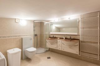 VELEBOS SUPERIOR APARTMENT - spacious luxury four-room apartment on 220 m2 - panoramic view of the sea and islands - prestigious location by the sea to the new city center of Žnjan - top amenities - free garage parking space - 4