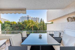Luxury Apartment In Central Marbella with Parking and Pool - Marbella - 0