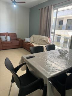 Apartamento de 3 quartos - Cabo Frio - 9 minutos da praia - Cabo Frío - 7