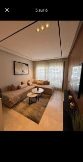 SUPER HIGH 12 standing studio at Maarif - 3