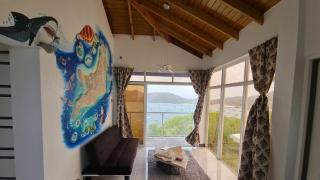 GARNET--A gem at DEE'S PEARL - Carriacou - 0