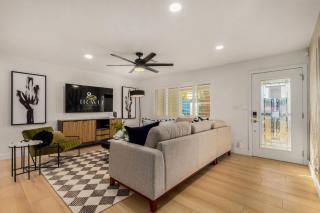 NEW - The Cypress Family Retreat - Scottsdale - 3
