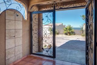 1 Min Walk to Beach - Sleeps 14 - AC - WiFi - Near Malecón - San Felipe - 2