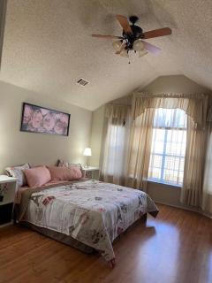 Comfy 3-Bedroom Home in Arlington - Arlington - 2
