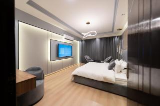 Luxuries Apt,Self-Entry,65 4K TV Smart A3 - Riade - 5