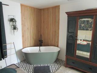 8 Guests Large cottage Hotub - Hornsea - 3