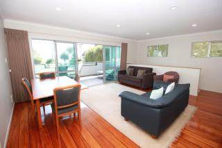 Tindalls Bay Beach House - Whangaparaoa - 1